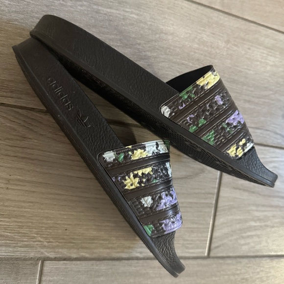 adidas Slide Sandal, sz 7 men / 8 women - Picture 4 of 4